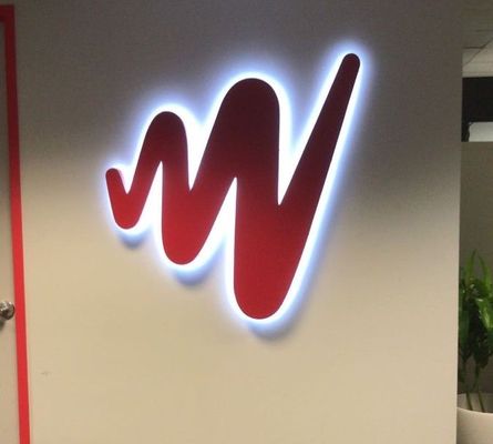 Εξωτερική διαφήμιση Ατσάλι LED γράμματα με προσαρμοσμένο μέγεθος και πηγή φωτός